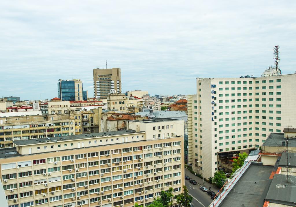 Tower By Grand Accommodation Букурещ Екстериор снимка